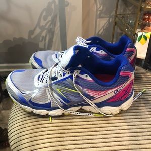 New Balance Cushioning 880 V4 Running Shoe